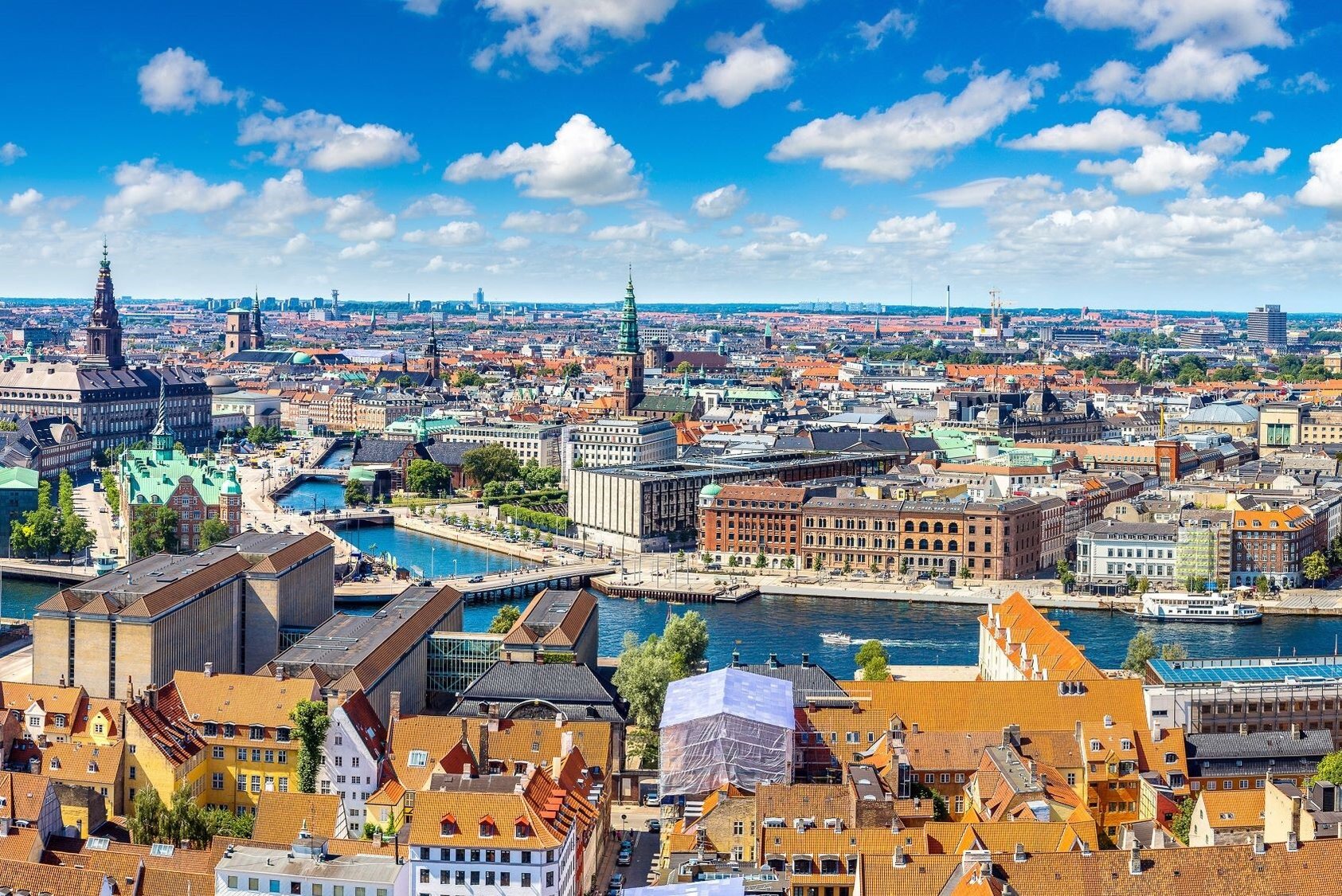 AdobeStock_1810746712